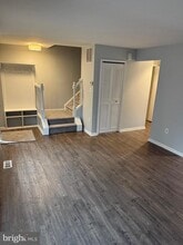 8625 Point of Woods Dr in Manassas, VA - Building Photo - Building Photo