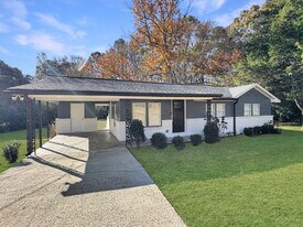 61 Harris Ln in Jefferson, GA - Building Photo