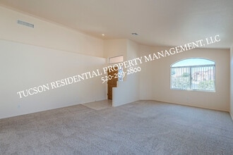 11174 N Sand Pointe Dr in Oro Valley, AZ - Building Photo - Building Photo