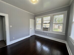 4430 Bell St in Houston, TX - Building Photo - Building Photo