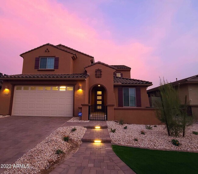 9013 W Marshall Ave in Glendale, AZ - Building Photo - Building Photo