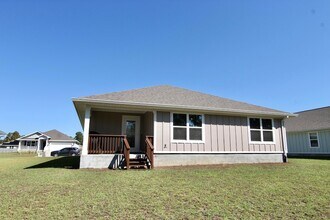 2662 Saltgrass Wy in Crestview, FL - Building Photo - Building Photo