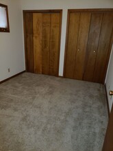 906 Hartwell Dr in Savoy, IL - Building Photo - Building Photo