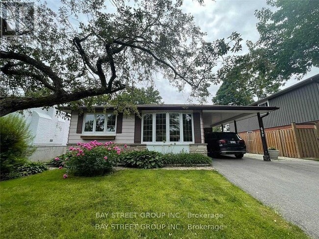 property at 632 Ardleigh Crescent