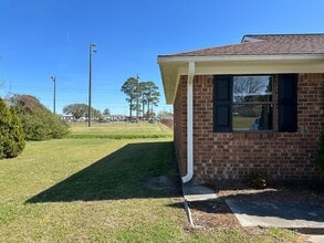 627 Plymouth St in Washington, NC - Building Photo - Building Photo