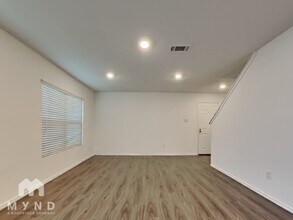 5225 Elrington Vly Ln in Porter, TX - Building Photo - Building Photo