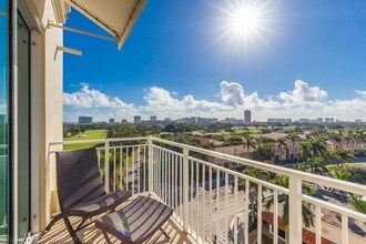 99 SE Mizner Blvd-Unit -819 in Boca Raton, FL - Building Photo - Building Photo