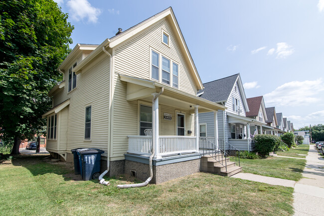 111 Adams St in Ann Arbor, MI - Building Photo - Building Photo