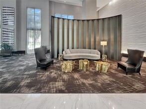 951 Brickell Ave, Unit 1605 in Miami, FL - Building Photo - Building Photo