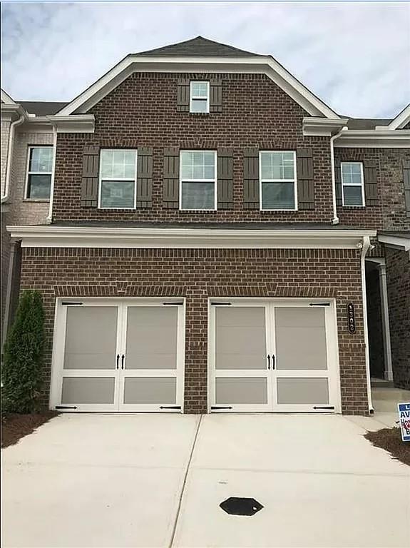 1302 Endicott Ct