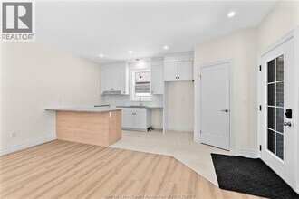 849 Ford Blvd in Windsor, ON - Building Photo - Building Photo