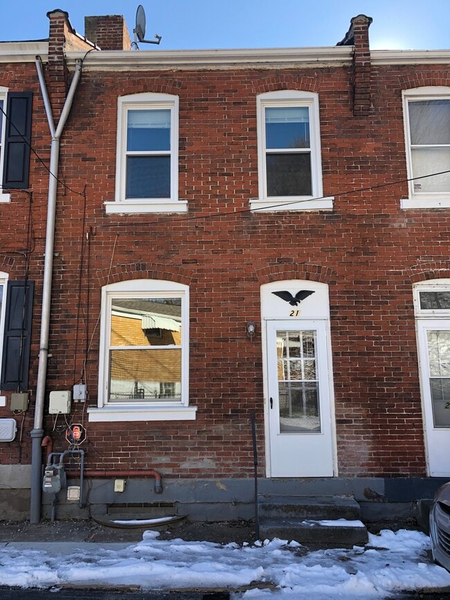 property at 21 Saint Leo St