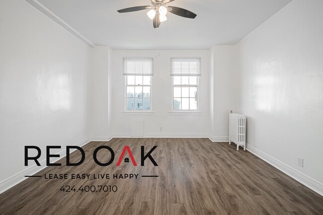 property at 2505 W 6th St