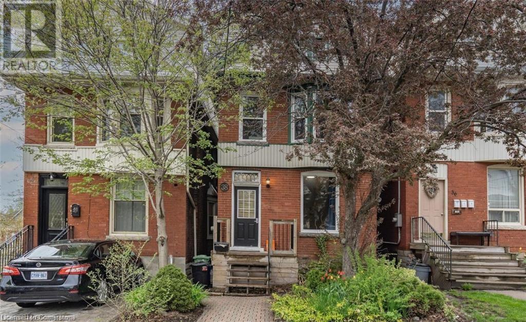 38 Inchbury St in Hamilton, ON - Building Photo