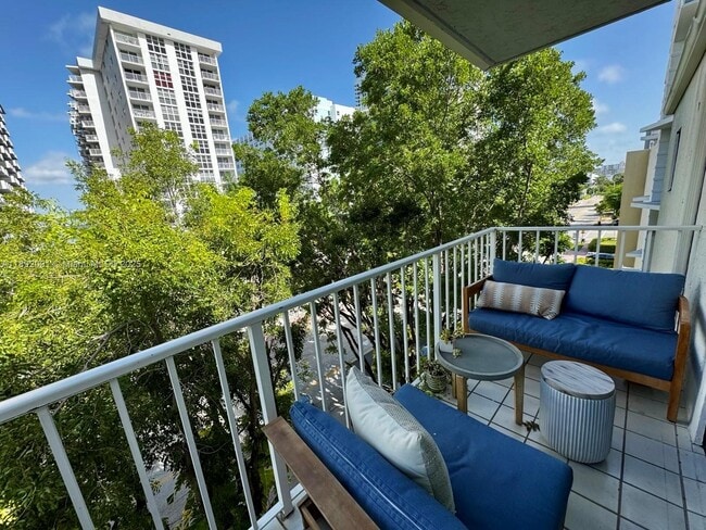 1225 West Ave in Miami Beach, FL - Building Photo - Building Photo