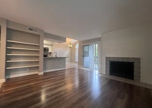 11311 Sir Winston St, Unit 308 in San Antonio, TX - Building Photo - Building Photo