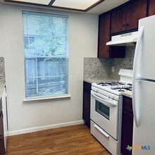 422 Chisholm Valley Dr in Round Rock, TX - Building Photo - Building Photo