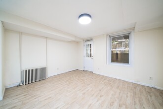 1205 Bloomfield St in Hoboken, NJ - Building Photo - Building Photo