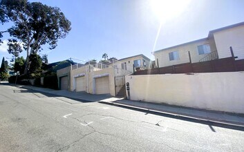 1511 Vine St in San Diego, CA - Foto de edificio - Building Photo