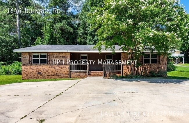 property at 1646 Johnson Rd