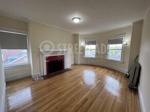 2 Ware St in Cambridge, MA - Building Photo - Building Photo