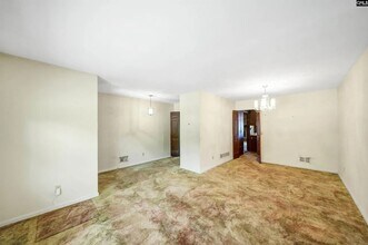 212 S Lake Dr in Lexington, SC - Building Photo - Building Photo