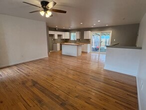 1635 Capulin Dr in Colorado Springs, CO - Foto de edificio - Building Photo