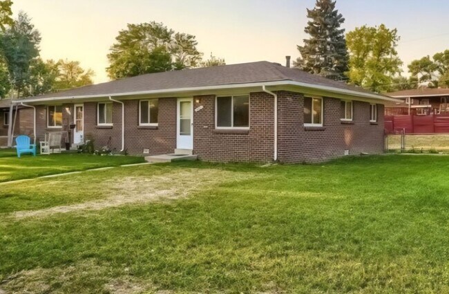 858-868 W Prentice Pl in Littleton, CO - Building Photo - Building Photo