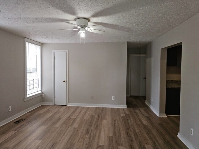 422 Meriwether St in Griffin, GA - Building Photo - Building Photo
