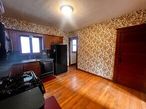 64 Summit Ave in Albany, NY - Building Photo - Building Photo