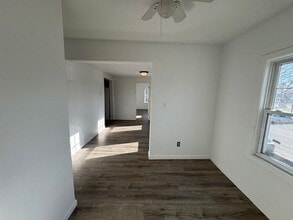 20 Ayer Rd in Shirley, MA - Building Photo - Building Photo