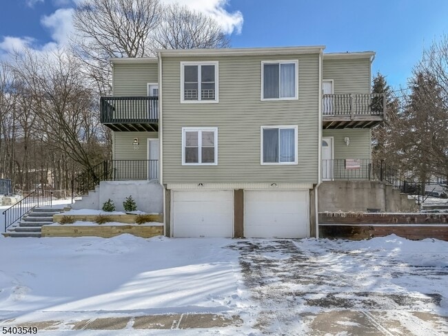 50 W Railroad Ave in Netcong, NJ - Building Photo - Building Photo