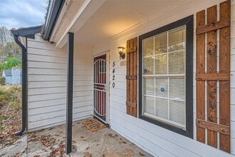 5418-5420 Glen Haven Dr in Atlanta, GA - Foto de edificio - Building Photo