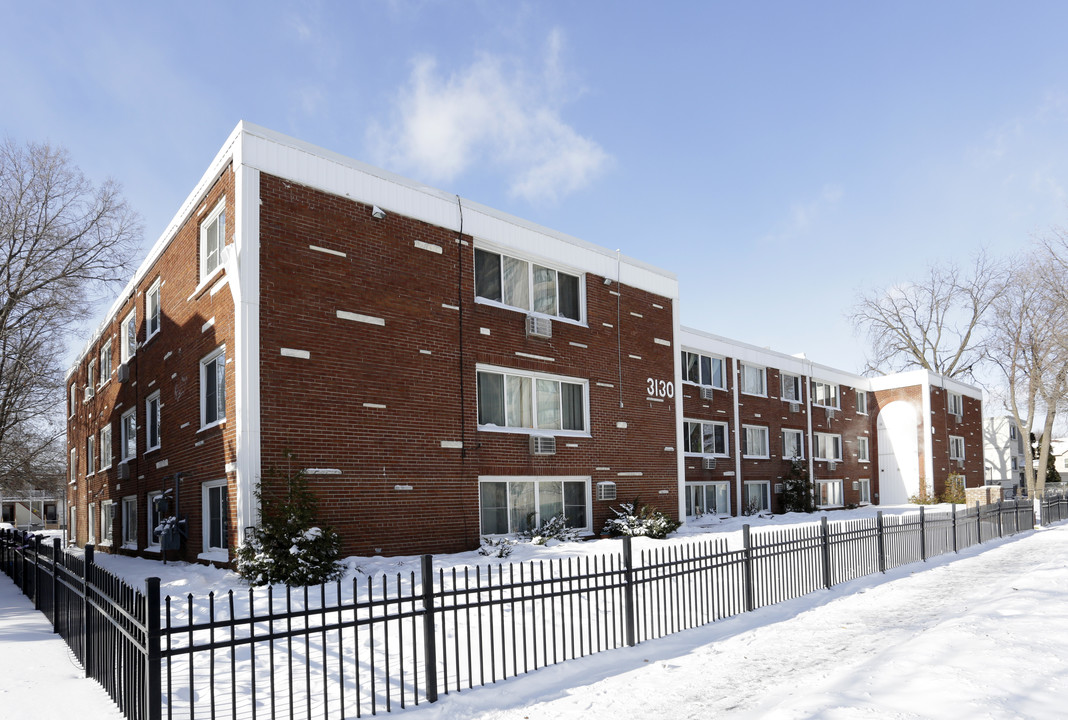 3130 Pillsbury Ave in Minneapolis, MN - Building Photo