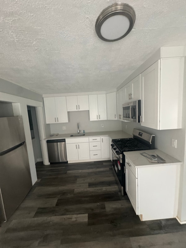 30 Plimpton St in Southbridge, MA - Building Photo - Building Photo