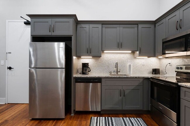 101 W Main St in Cartersville, GA - Building Photo - Building Photo