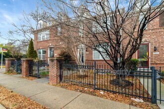 2093 Laura Mews Pl in Alexandria, VA - Building Photo - Building Photo