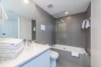 6551 Collins Ave-Unit -ID1016307P in Miami Beach, FL - Building Photo - Building Photo