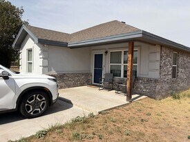 2303 Elm Ave in Lubbock, TX - Building Photo