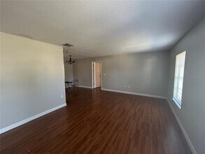 8246 Tansy Dr in Orlando, FL - Building Photo - Building Photo