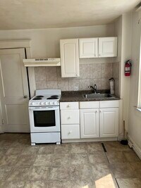 208 Ashby Rd, Unit B - 4