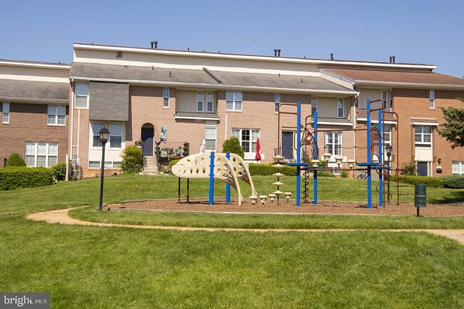 1699 Yale Pl in Rockville, MD - Building Photo - Building Photo