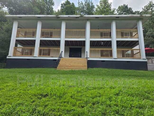 property at 7103 GA-136
