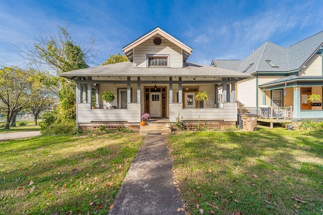 801 Phillips Ave, Unit 801-1 Phillips Avenue