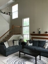 284 Glen Leven Ct in Schaumburg, IL - Building Photo - Building Photo