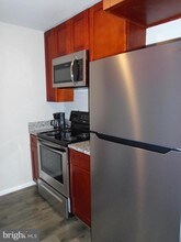 6800 Rapid Water Way-Unit -201 in Glen Burnie, MD - Foto de edificio - Building Photo