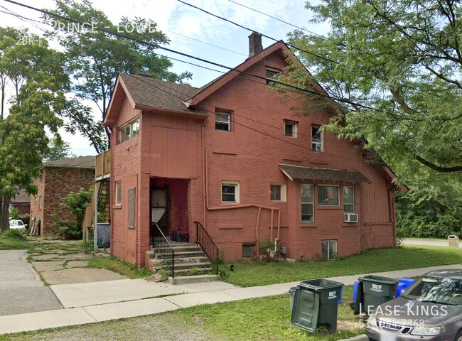 412 Prince in Windsor, ON - Building Photo - Building Photo