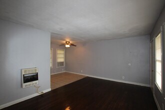 1511 S Peach Ave-Unit -1513 S. Peach in Tyler, TX - Building Photo - Building Photo