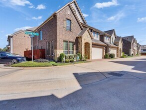 18324 Parkview Point Dr in Houston, TX - Building Photo - Building Photo