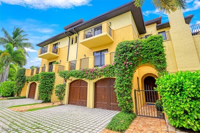 270 5th Ave S in Naples, FL - Building Photo - Building Photo